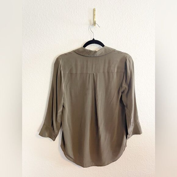 L'AGENCE Amilina Silk crepe Blouse Button-Up dark olive NWT 275$ - Picture 3 of 5